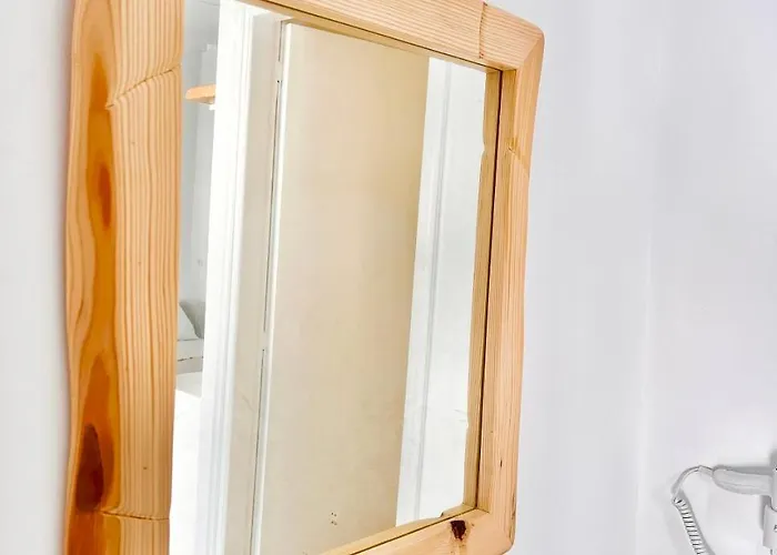 Provis Next To The Mills In Nyaraló