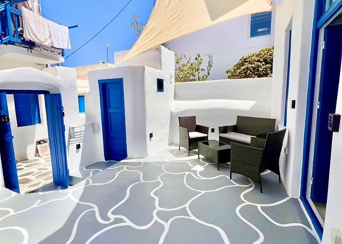 Provis Next To The Mills In Nyaraló Mykonos Town